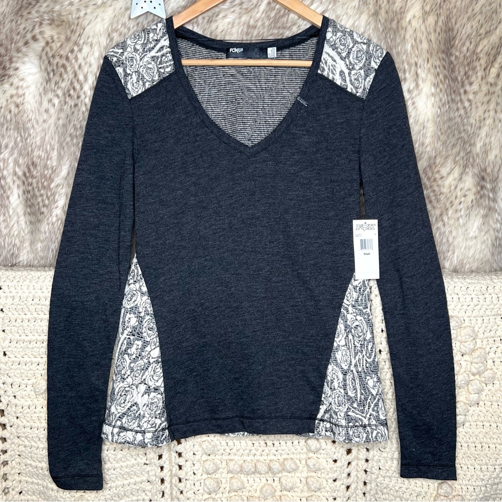 Fox Rose V-Neck Long Sleeve Shirt